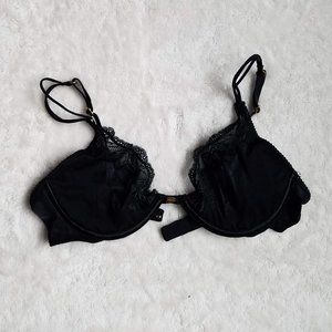 NWOT Victoria's Secret Very Sexy Black Lace Bra